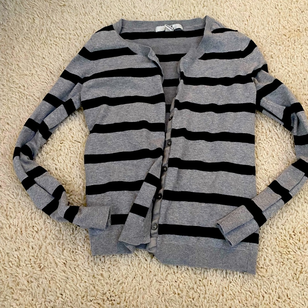 Forever 21 cardigan LG